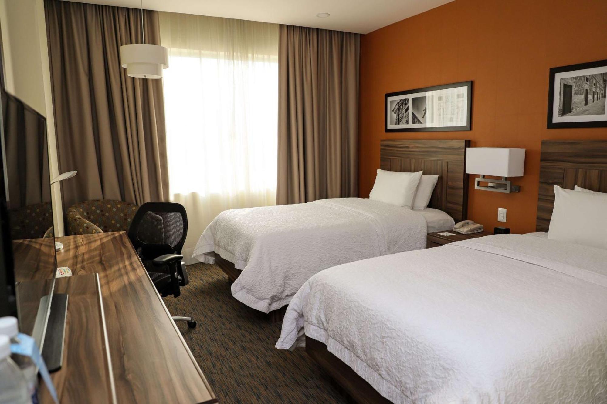 Hampton Inn By Hilton Irapuato Εξωτερικό φωτογραφία